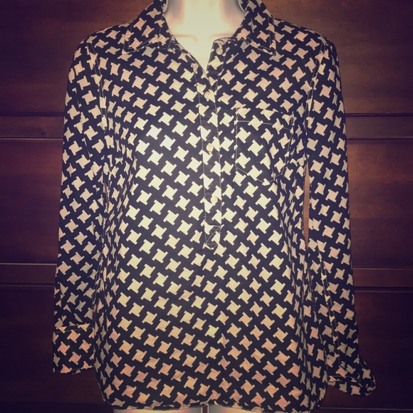 Black and white houndstooth shirt - Picture 2 of 2